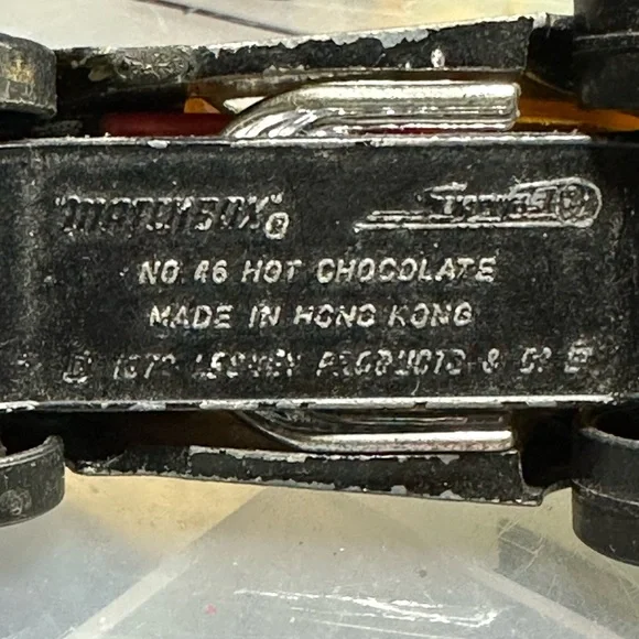 Vintage matchbox - Picture 2 of 3